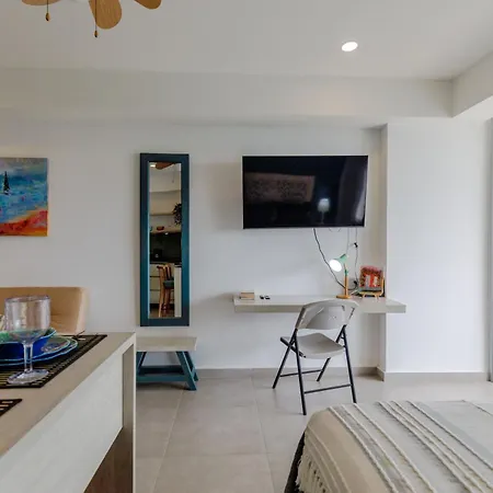 Apartamento Encantador Y Moderno Estudio Con Piscina A Pasos Del Aeropuerto *