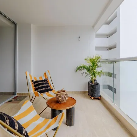 Apartamento Encantador Y Moderno Estudio Con Piscina A Pasos Del Aeropuerto