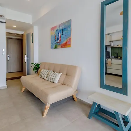 Apartamento Encantador Y Moderno Estudio Con Piscina A Pasos Del Aeropuerto Cartagena