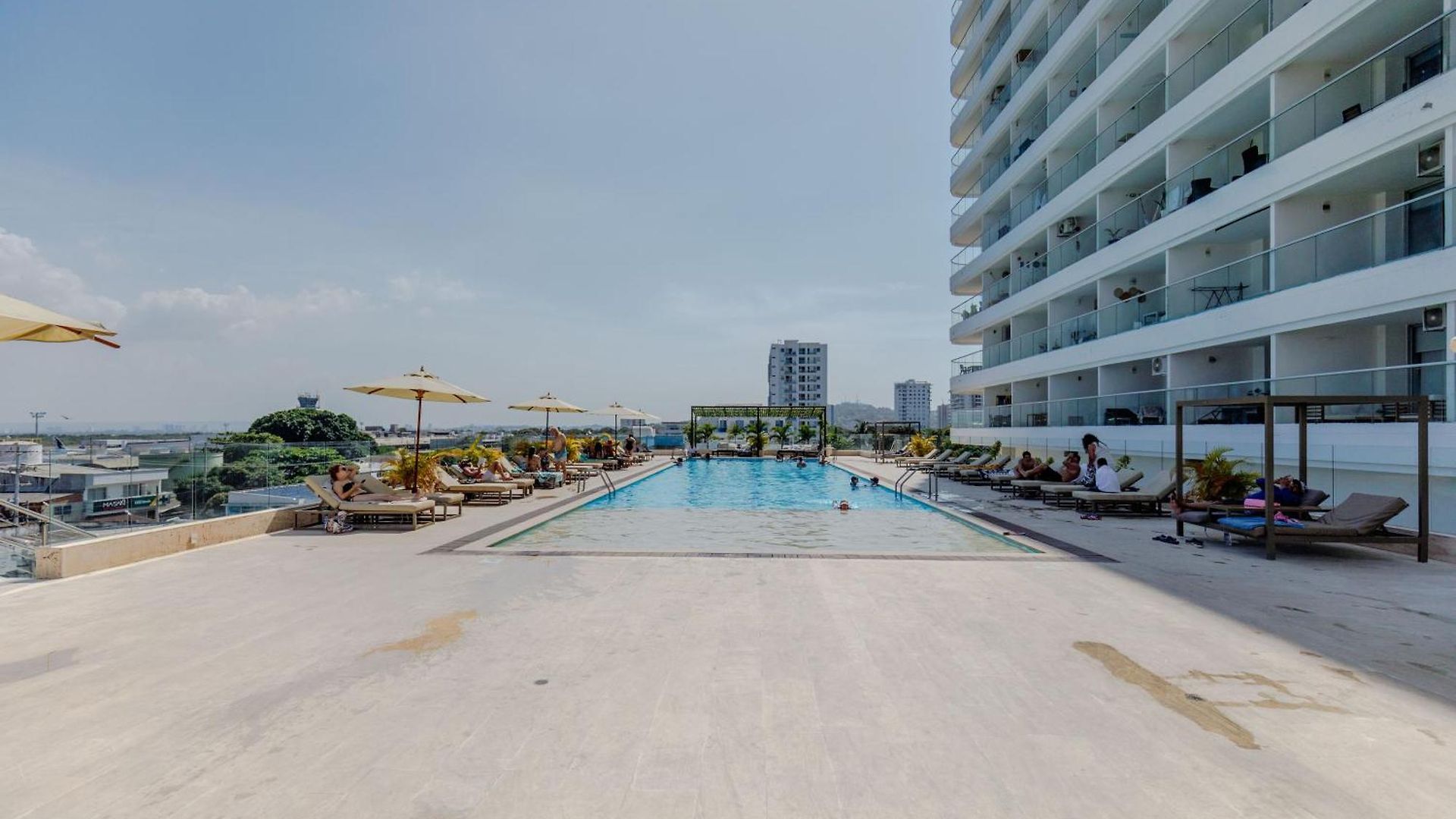 Apartamento Encantador Y Moderno Estudio Con Piscina A Pasos Del Aeropuerto *