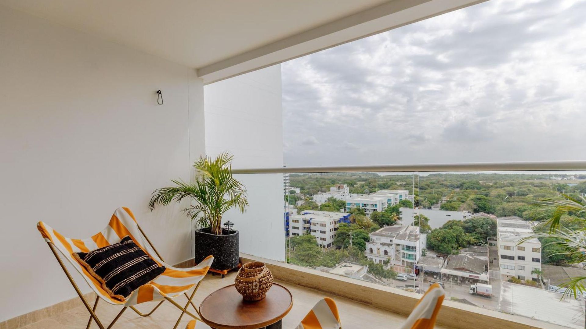 Encantador Y Moderno Estudio Con Piscina A Pasos Del Aeropuerto Apartamento