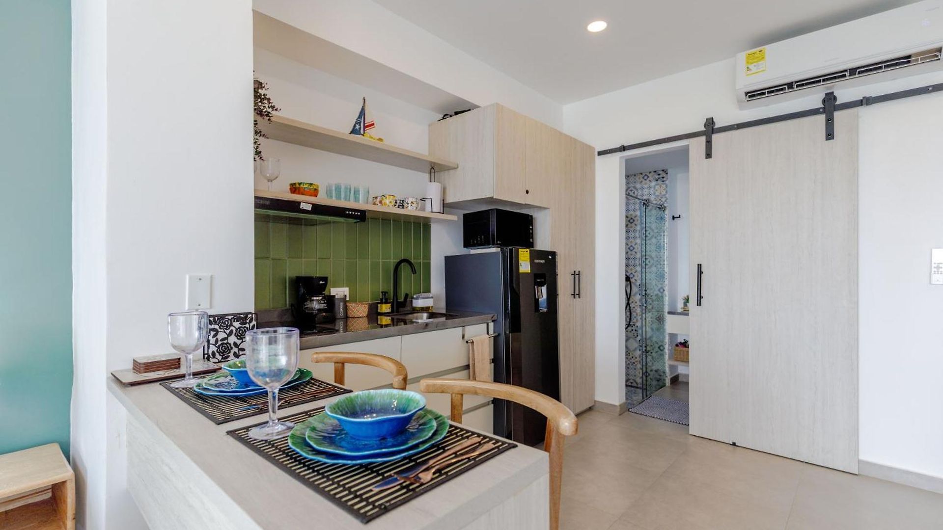 Apartamento Encantador Y Moderno Estudio Con Piscina A Pasos Del Aeropuerto Cartagena