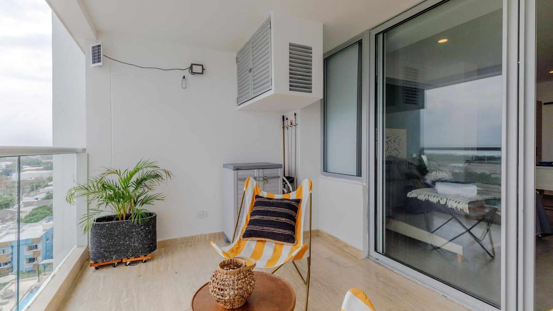 Apartamento Encantador Y Moderno Estudio Con Piscina A Pasos Del Aeropuerto
