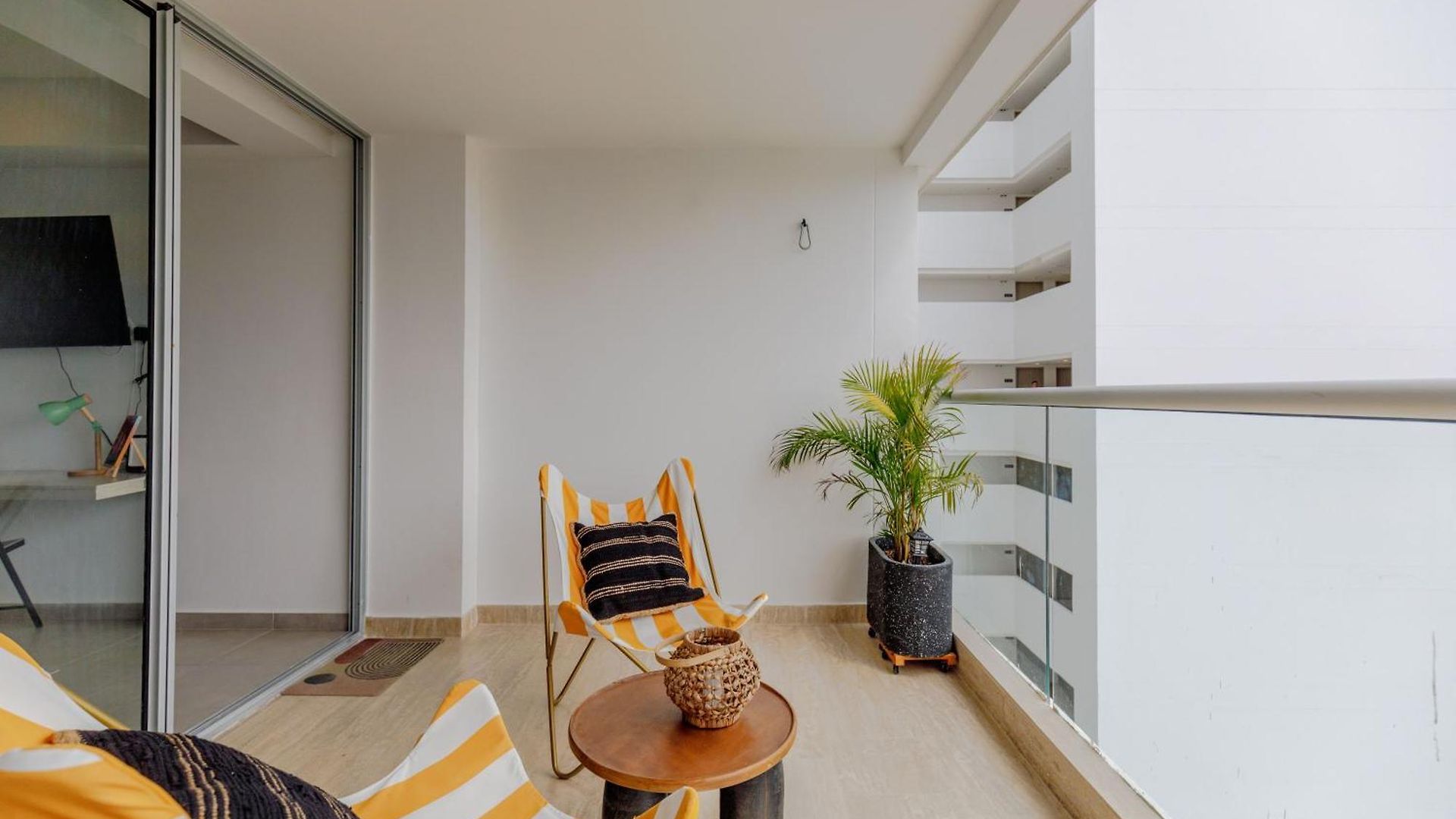 Encantador Y Moderno Estudio Con Piscina A Pasos Del Aeropuerto * Cartagena