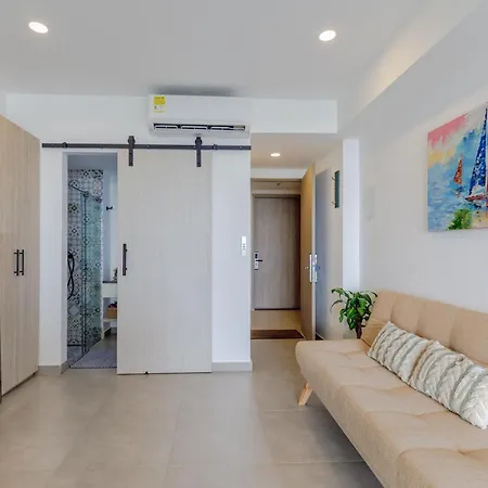 Encantador Y Moderno Estudio Con Piscina A Pasos Del Aeropuerto Cartagena