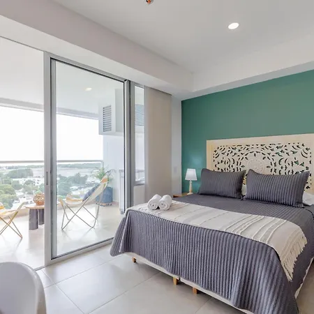 Encantador Y Moderno Estudio Con Piscina A Pasos Del Aeropuerto Cartagena
