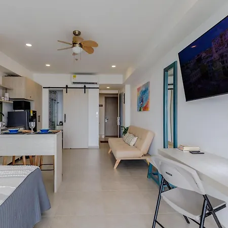 Encantador Y Moderno Estudio Con Piscina A Pasos Del Aeropuerto Cartagena