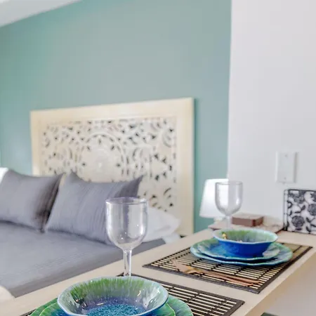 Apartamento Encantador Y Moderno Estudio Con Piscina A Pasos Del Aeropuerto *