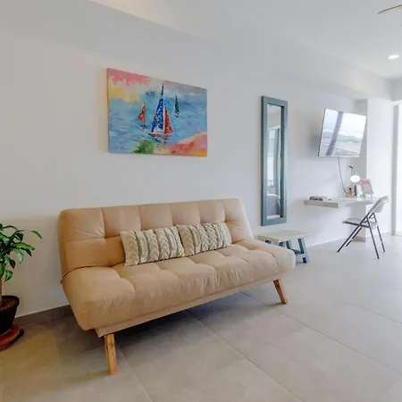 Encantador Y Moderno Estudio Con Piscina A Pasos Del Aeropuerto Cartagena