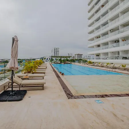 Encantador Y Moderno Estudio Con Piscina A Pasos Del Aeropuerto